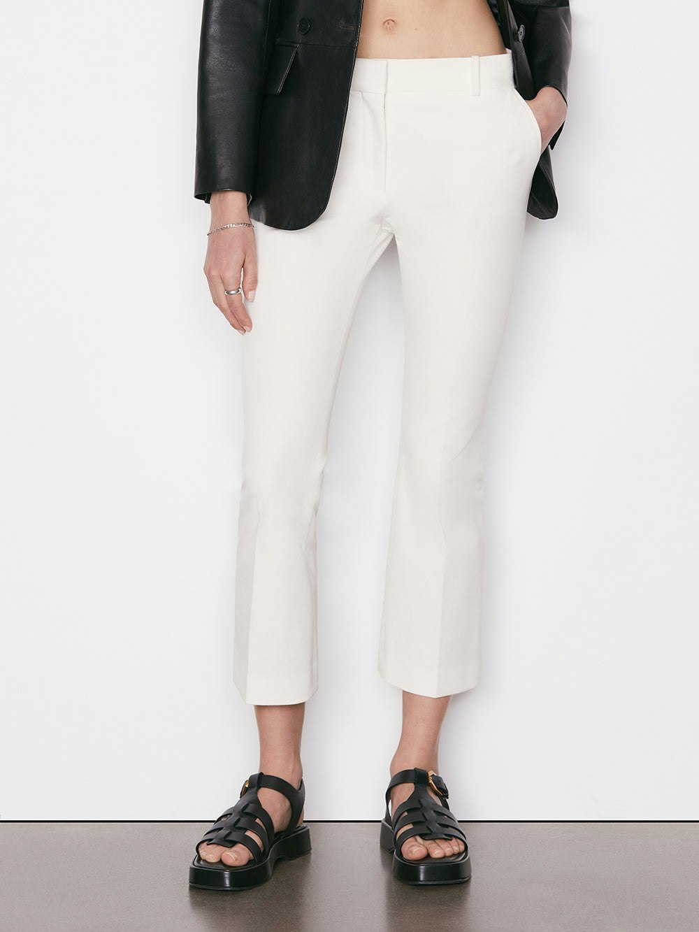 pants front view alt:size alt:fit1
